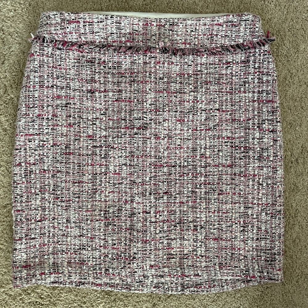 White House Black Market Skirt Size 10 - Worn Once